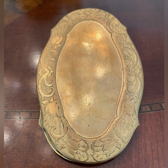 Antique Brass Paper Mail Desk Clip, Scroll, Victorian, Floral, Engraved, Ornate - Picture 2 of 5